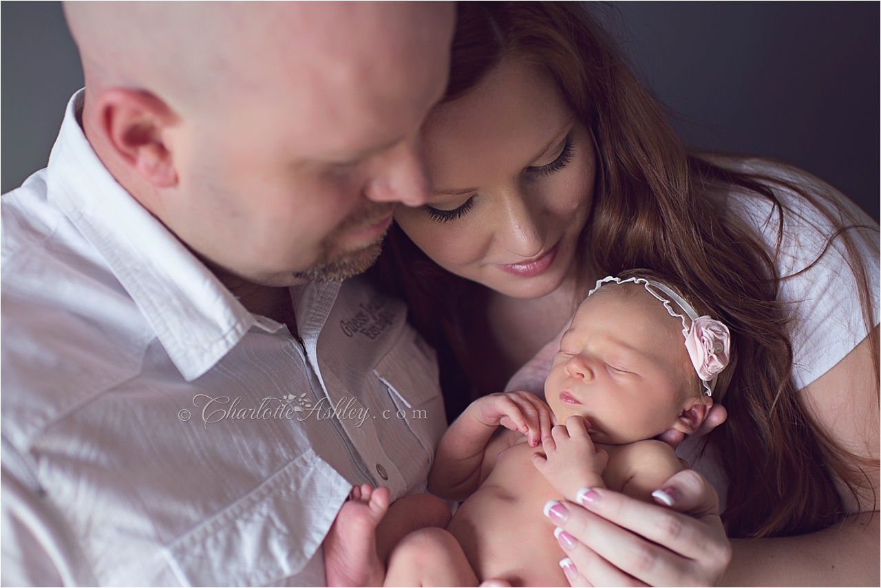 Newborn photography | Copyright Charlotte Ashley Photography