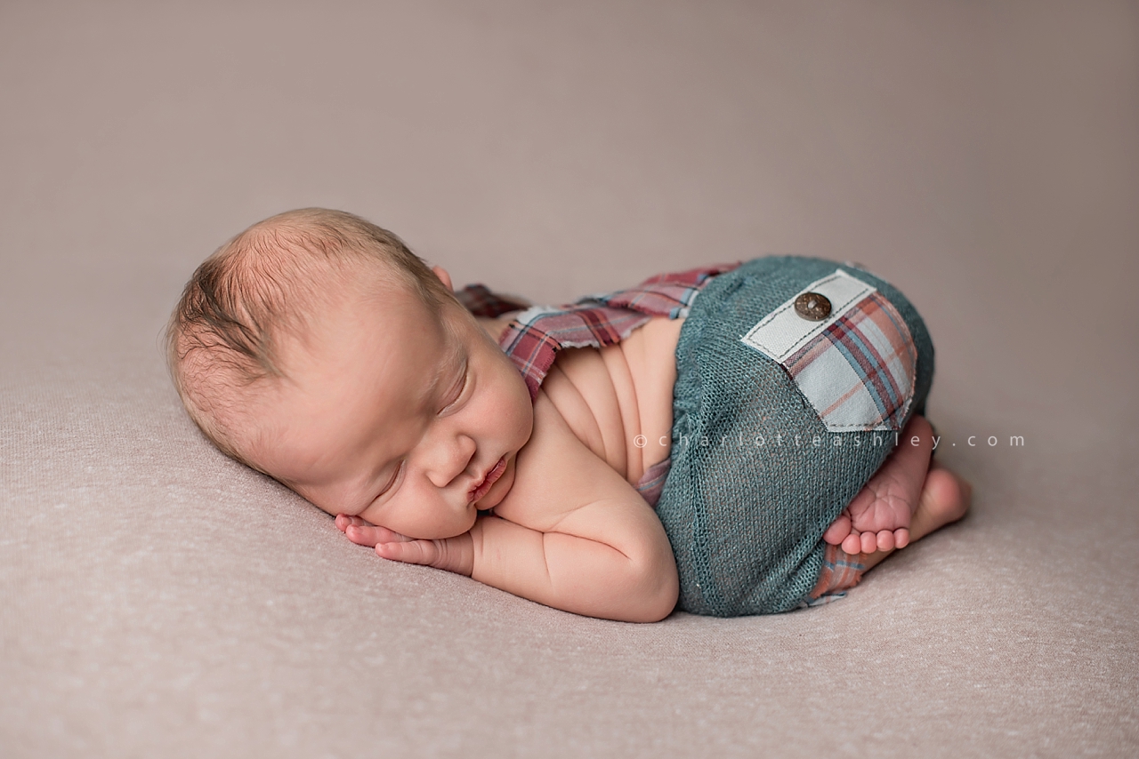 newborn photography | Charlotte Ashley Photography