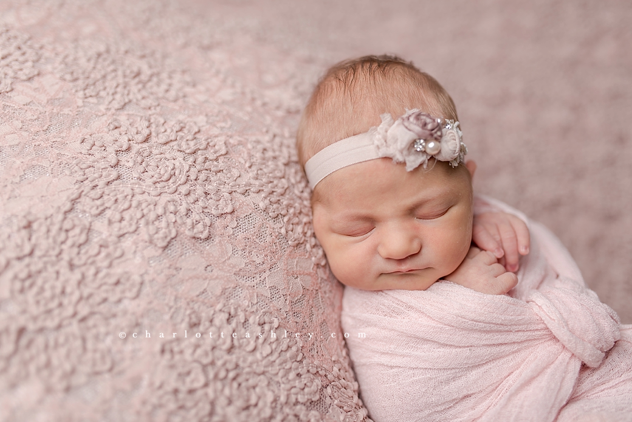 newborn photography | Charlotte Ashley Photography