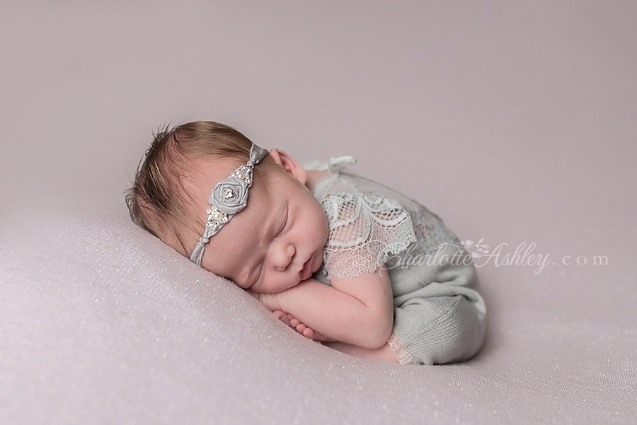 Newborn_portrait_0005.jpg