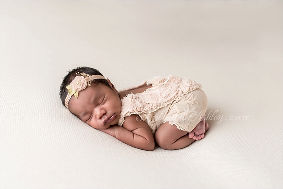 Olive_newborn__0007.jpg